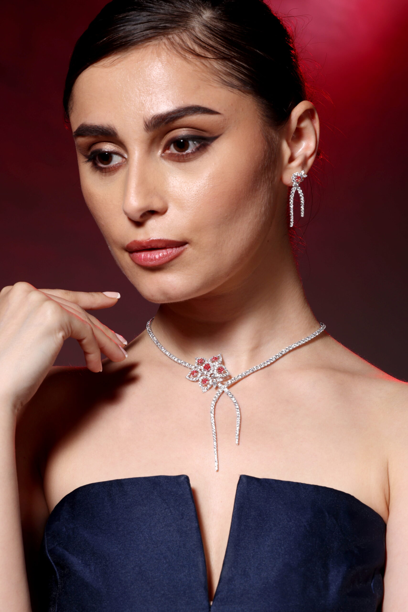 TNCK-180(1) TNCK-180(1)