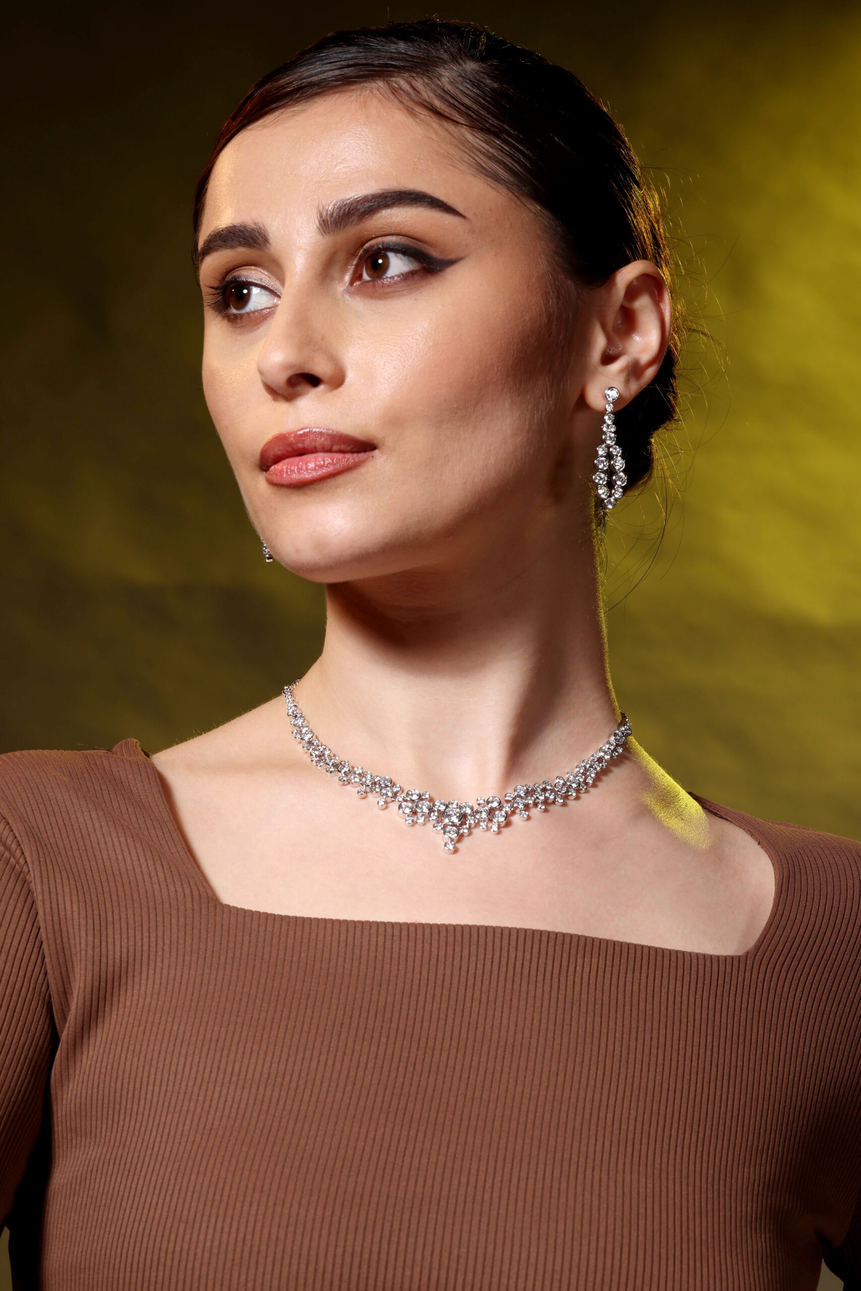 TNCK-172(3) TNCK-172(3)